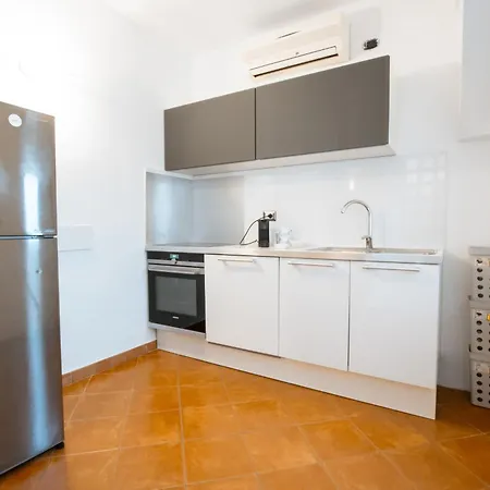 Puti Apartament Bari